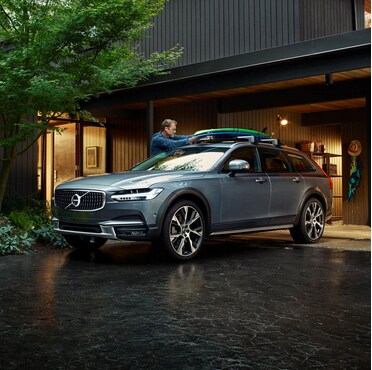 2018 V90 Cross Country.png