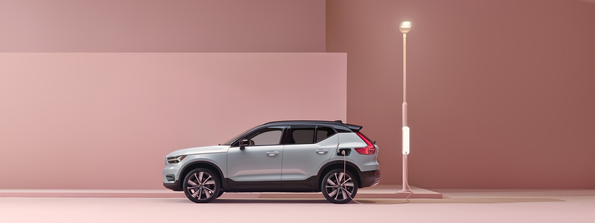 2021 Volvo XC40 Recharge (2).jpeg