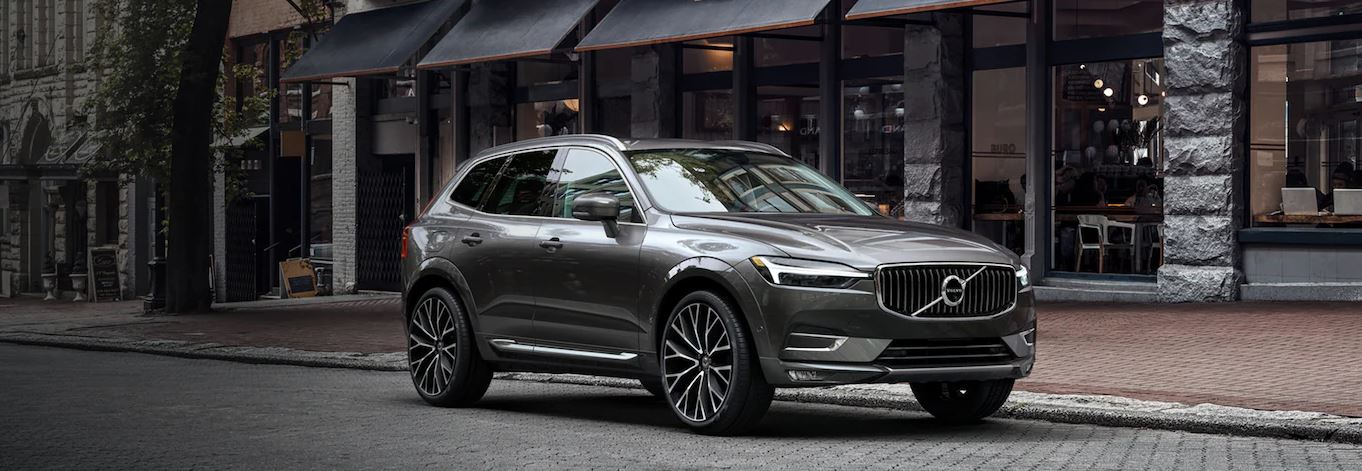 2021-volvo-xc-60-lifestyle.JPG