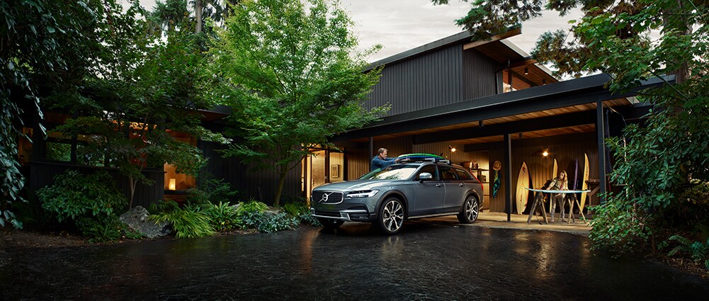 Volvo Cars New Bern is a Car Dealership near Bridgeton NC | 2020 Volvo V90 parked outside of cabin