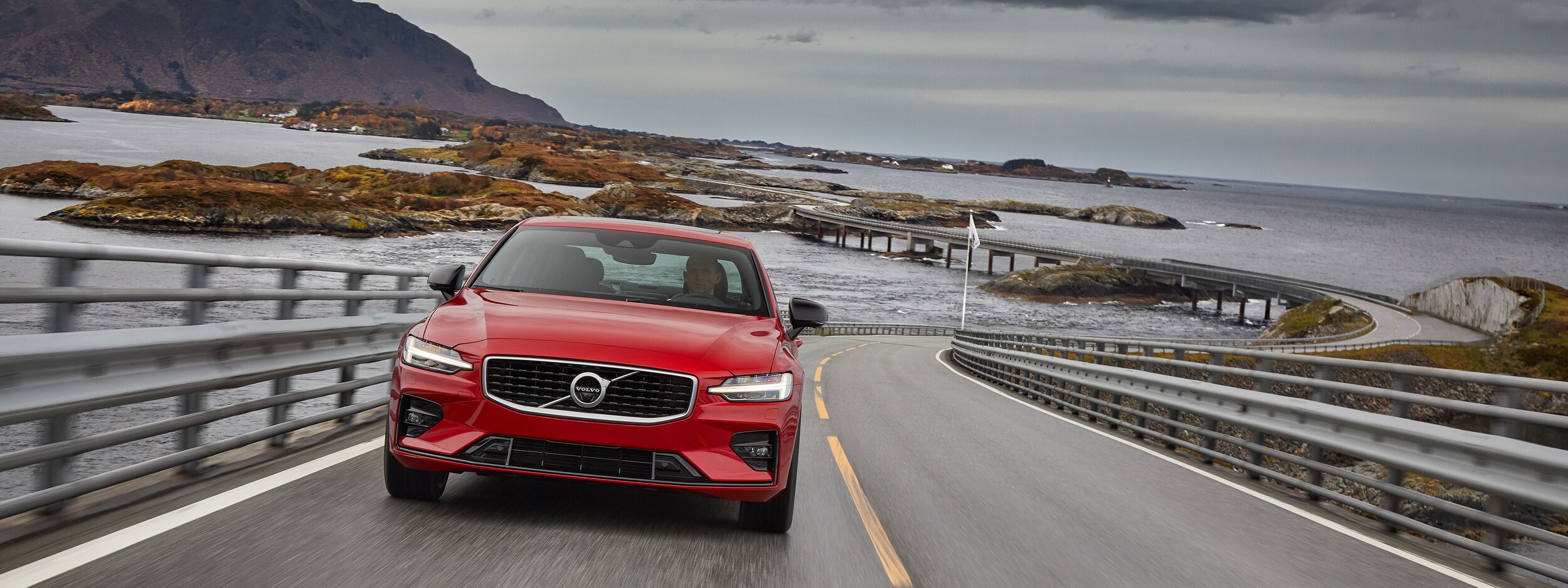 2019 Volvo S60 - Exterior (1).jpeg