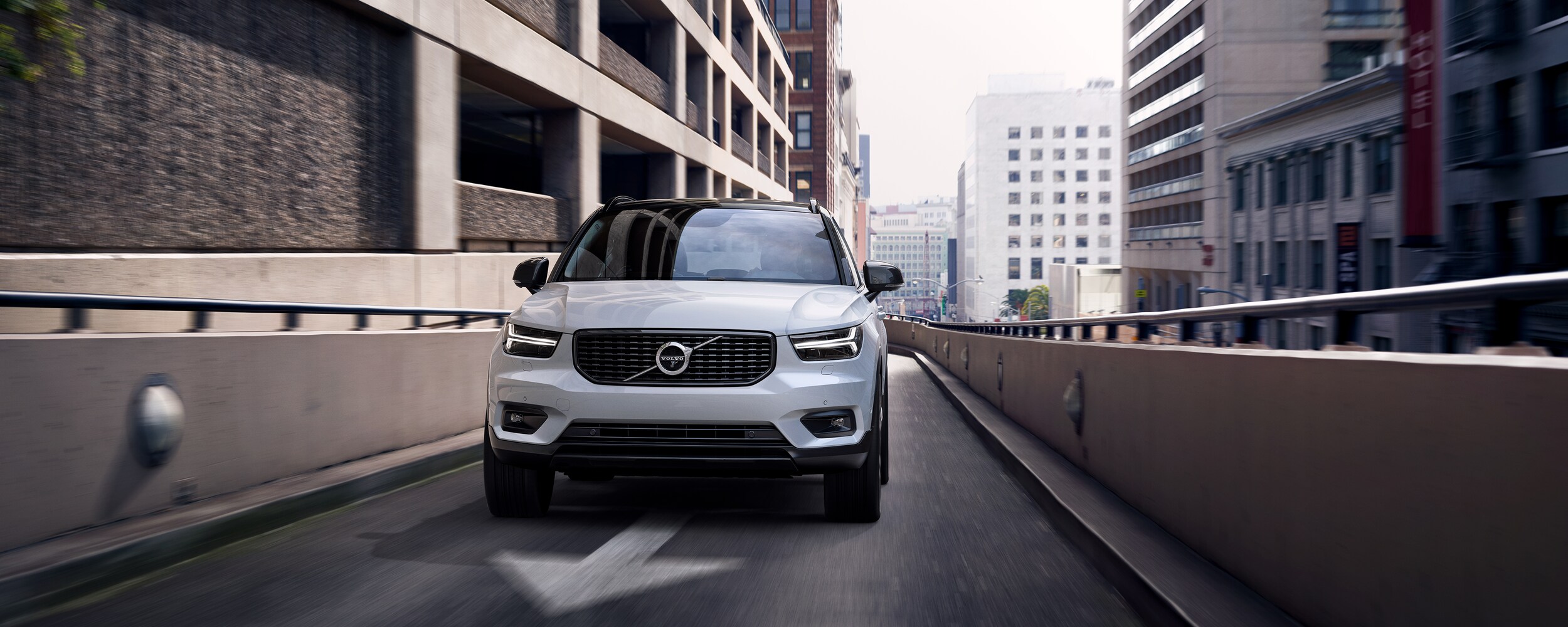 2021 Volvo XC40 (5).jpeg