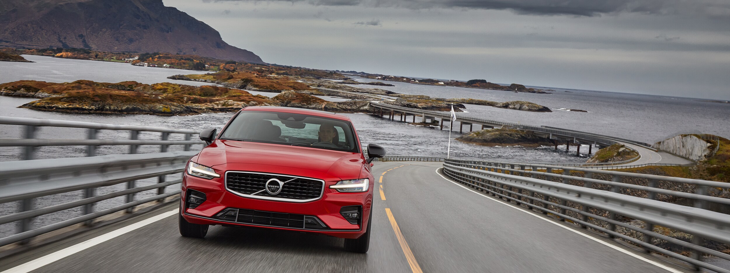 2019 Volvo S60 - Exterior (1).jpeg