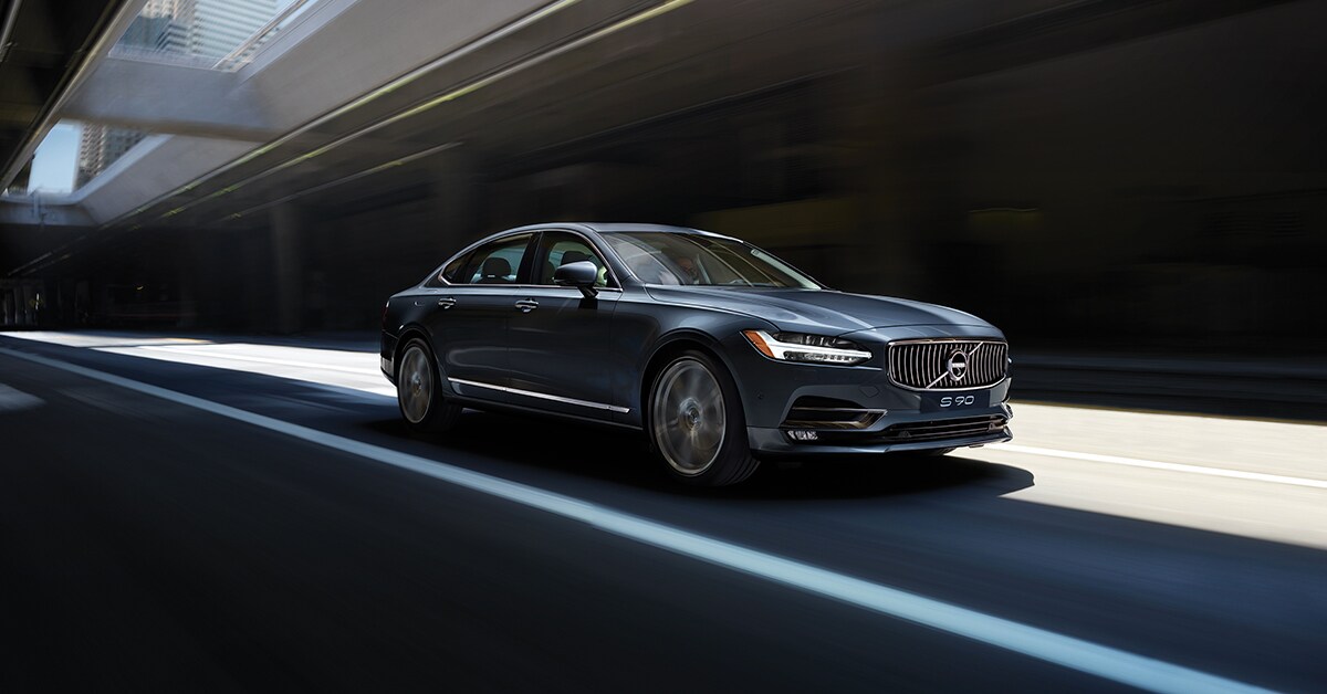 S90_1200X628_0002_Volvo_S90_Lower_Grand_v6_amber.jpg