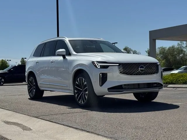 2026 Volvo XC90 Plug-in Hybrid exterior
