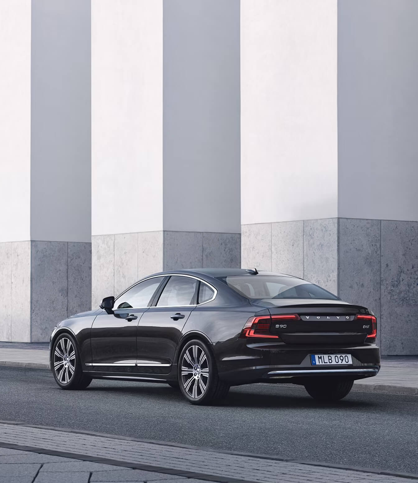 Volvo S90 Trims