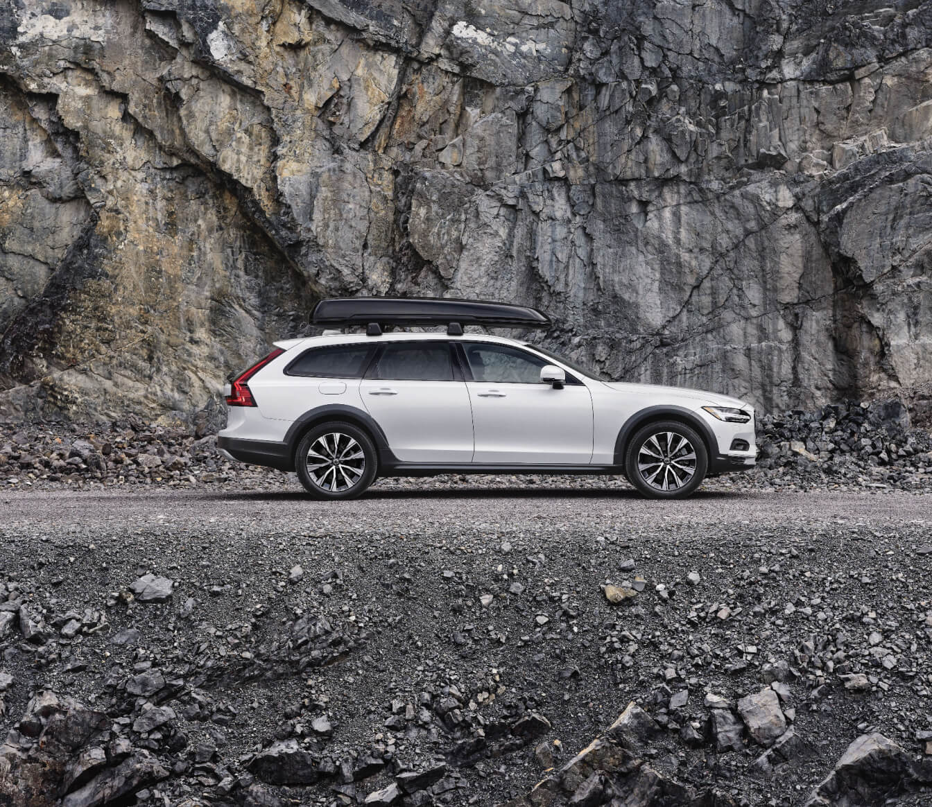 olvo V90 Cross Country Safety Features
