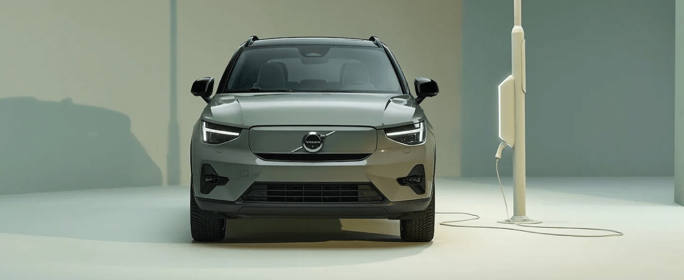 xc40recharge_leasePAGE_2.jpg