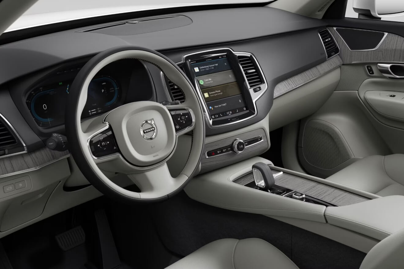 Volvo XC90 Interior