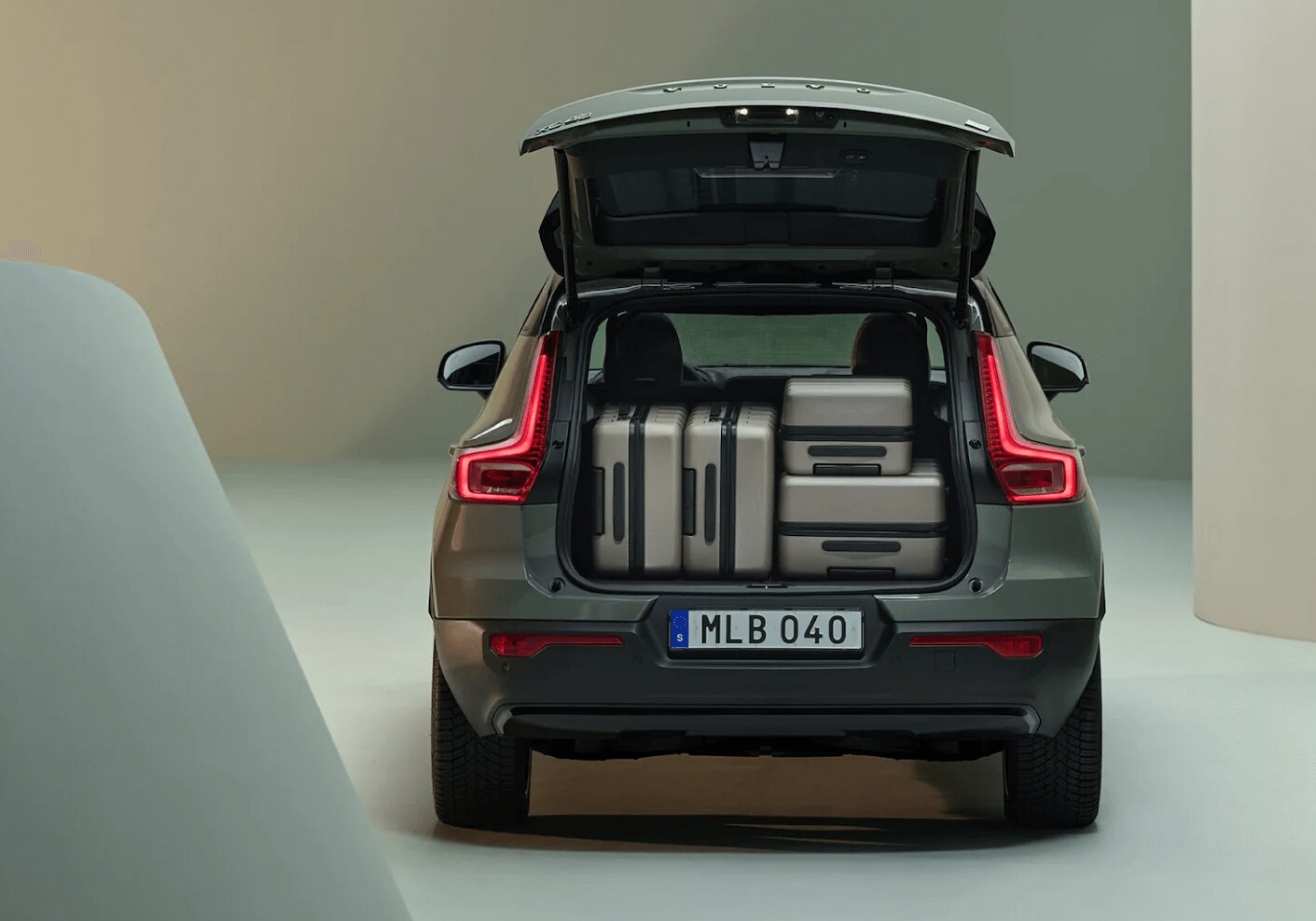 xc40_2.jpg