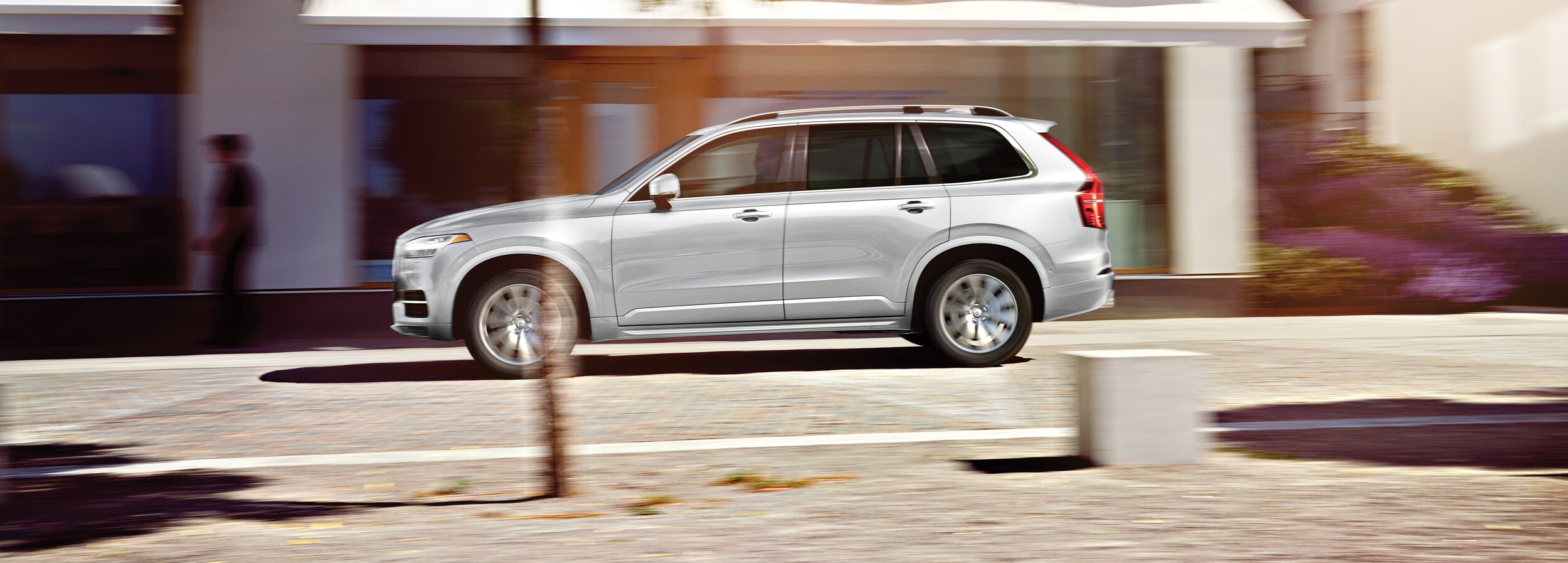 2019-Volvo-XC90-Momentum-T5-SUV-L01.jpg