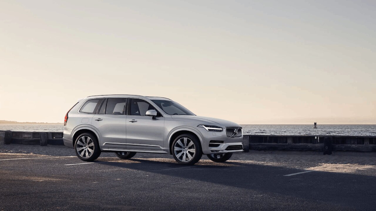 xc90-gallery-3-16x9 (1).png