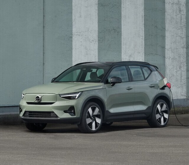 Volvo EX40 vs. Audi Q4 etron