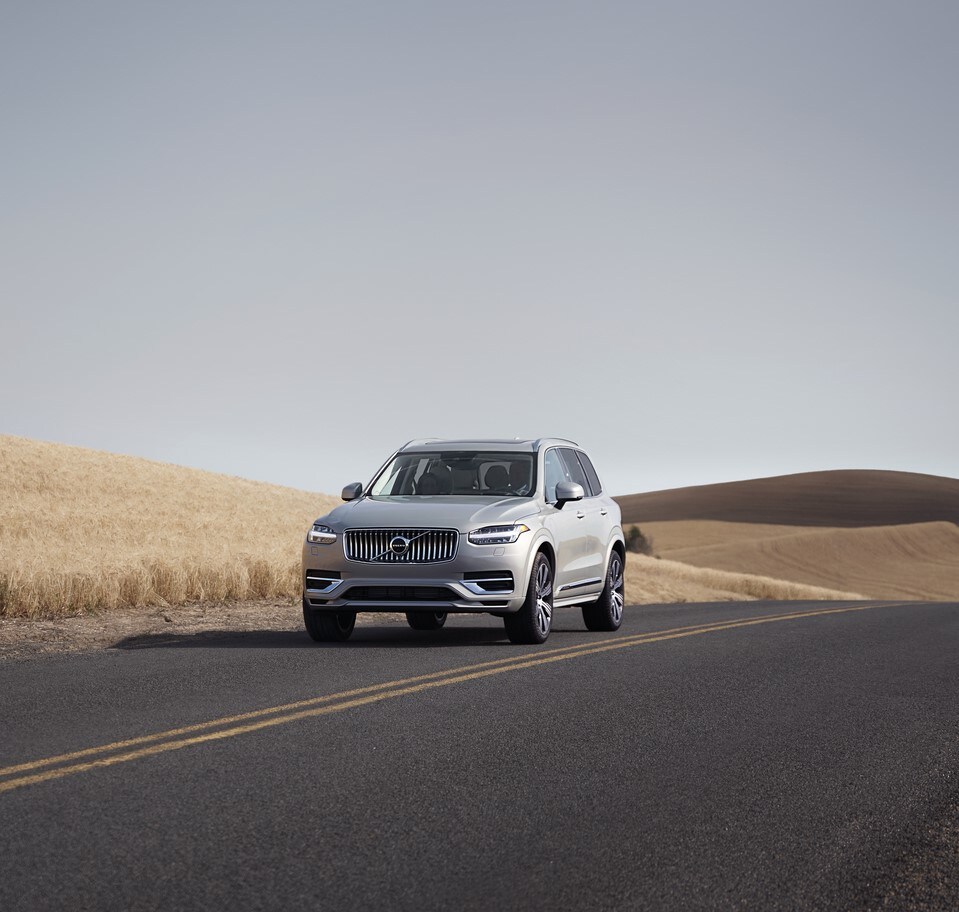 2020-Volvo-XC90-Momentum-T6-SUV-L06.jpeg