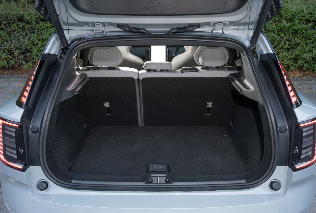 Volvo EX30: Interior Dimensions