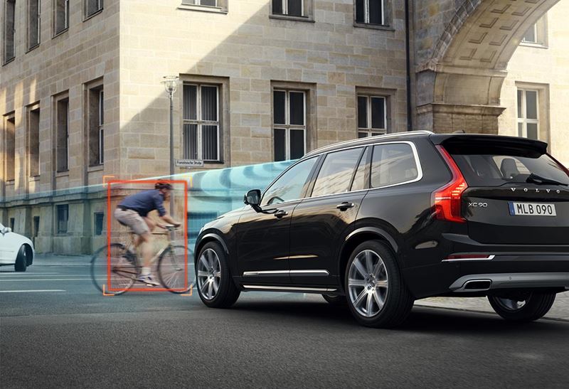 volvo-xc90-city-safety-1140x780-image-v1.jpg