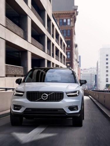 2018 XC40_location urban.sm.png
