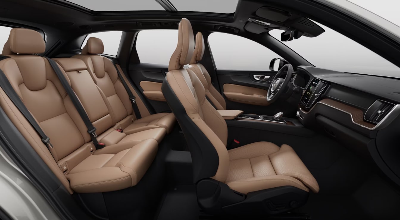 2025 Volvo XC60 Amber
