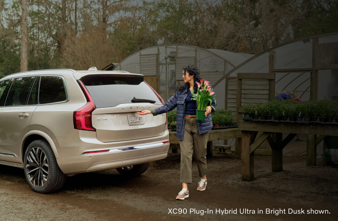 Volvo XC60 vs. Volvo XC90 Towing Capacity: Plug-In Hybrid Versions