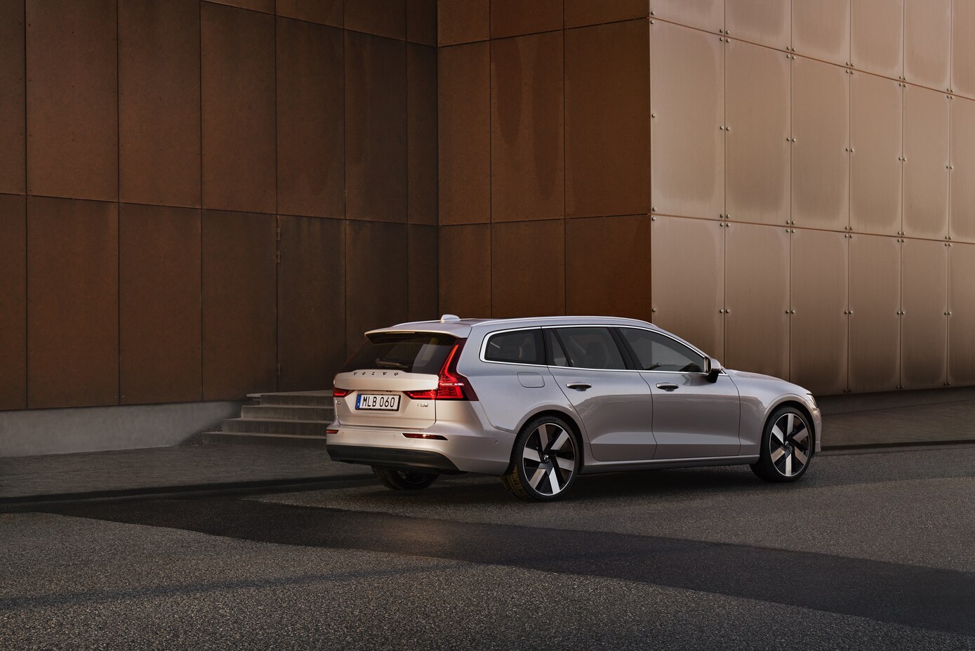 Volvo V60 Cross Country Volvo V60 Cross Country