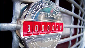 Irv-Gordon-Int Emblem Grill.jpg