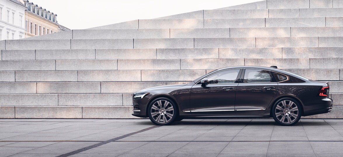 2021 Volvo S90