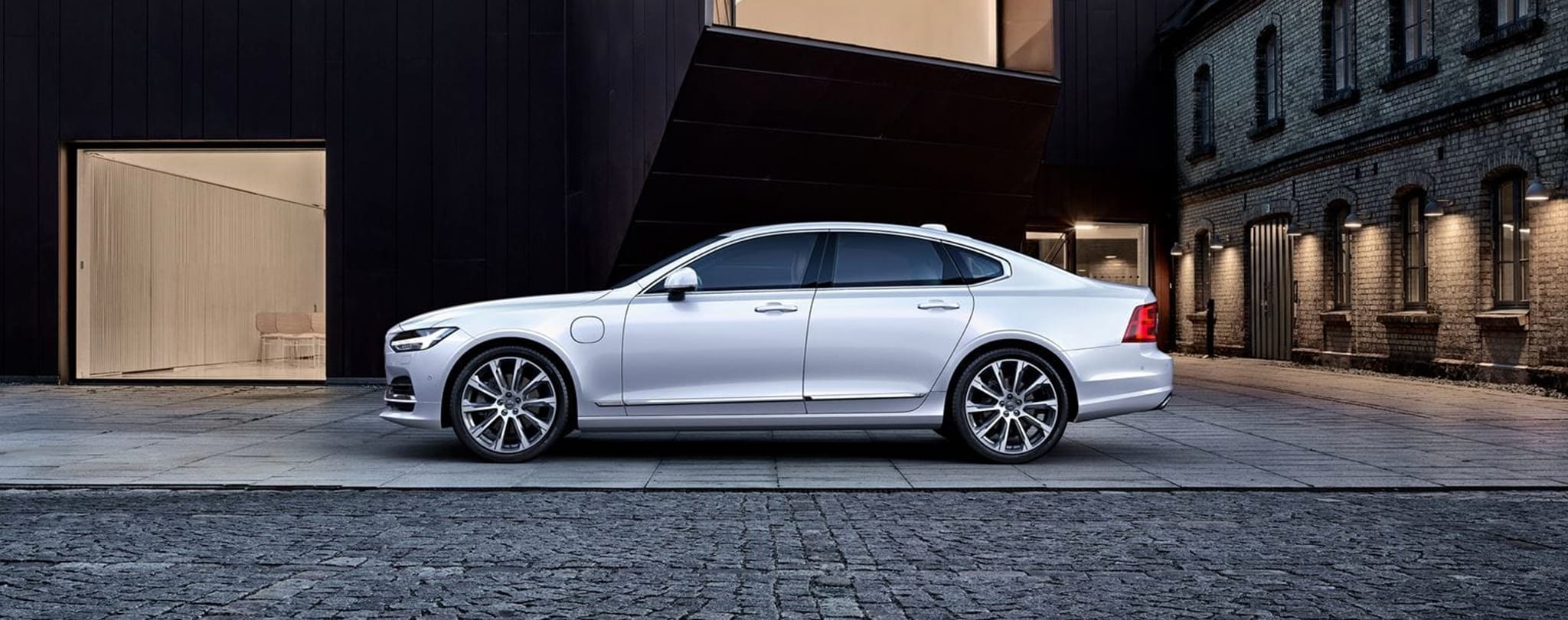 The 2018 Volvo S90