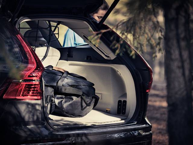 New Volvo XC60 Trunk.jpg