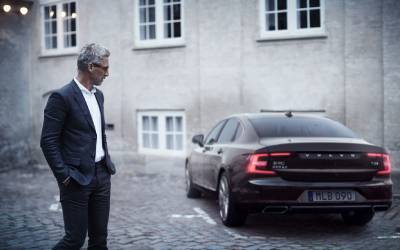Buying vs Leasing at Crest Volvo Cars.jpg