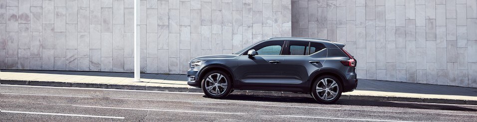 XC40header1.jpg