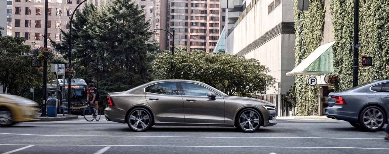 2020 Volvo S60.jpg