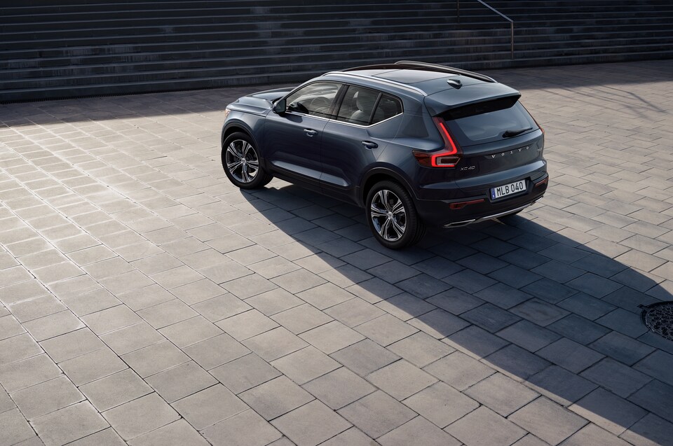 2019-Volvo-XC40-Inscription-T5-SUV-L02.png