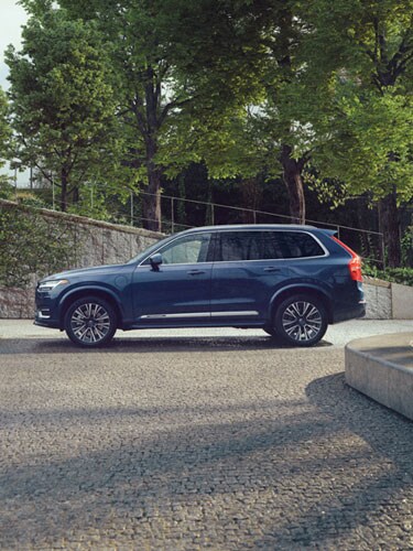 Volvo XC90 Plug-in Hybrid seating with third row