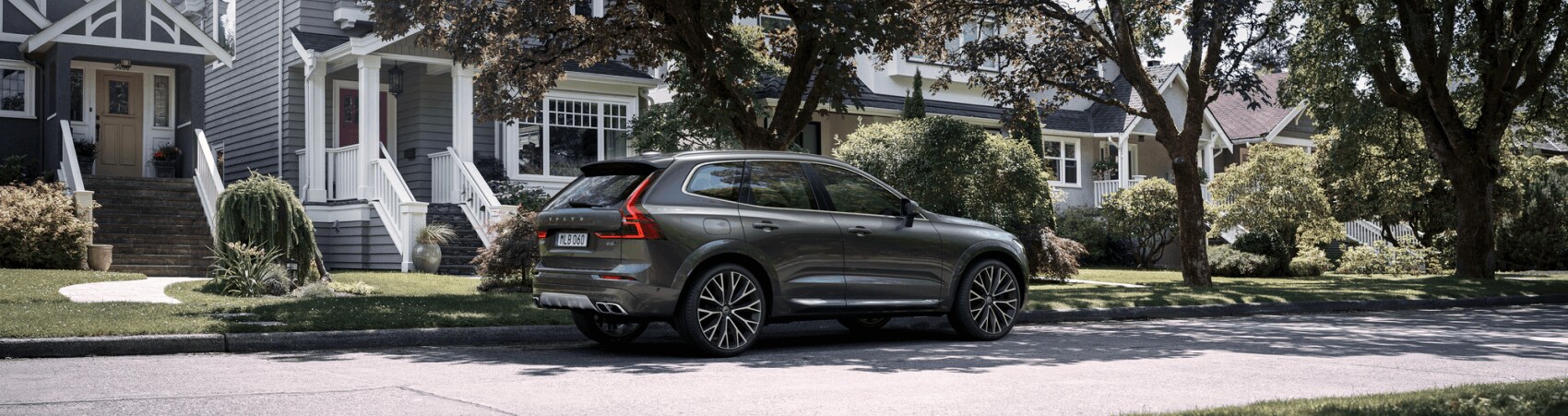 2021 Volvo XC60 Gray Suburb Gray