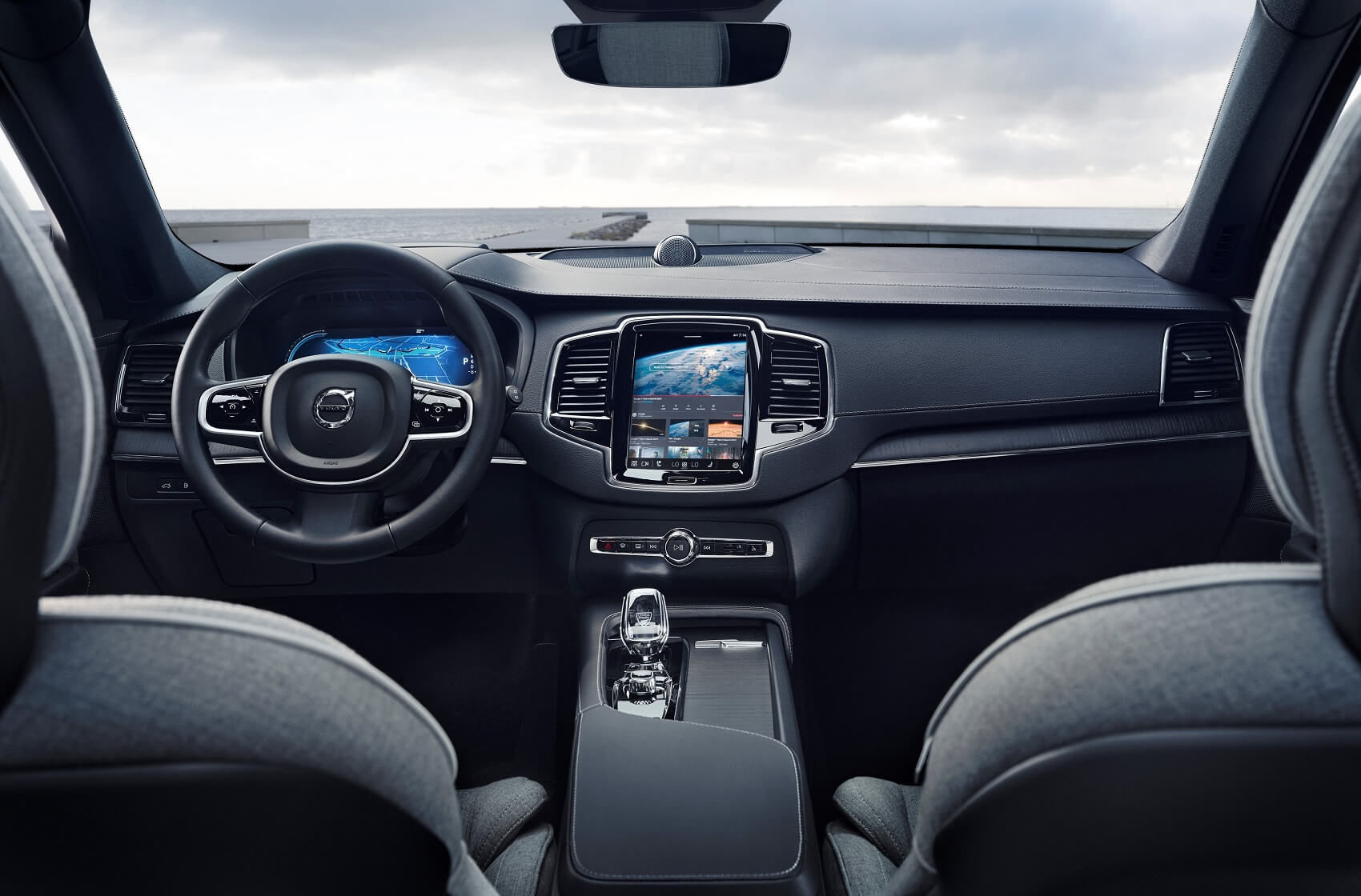 XC90 Recharge interior