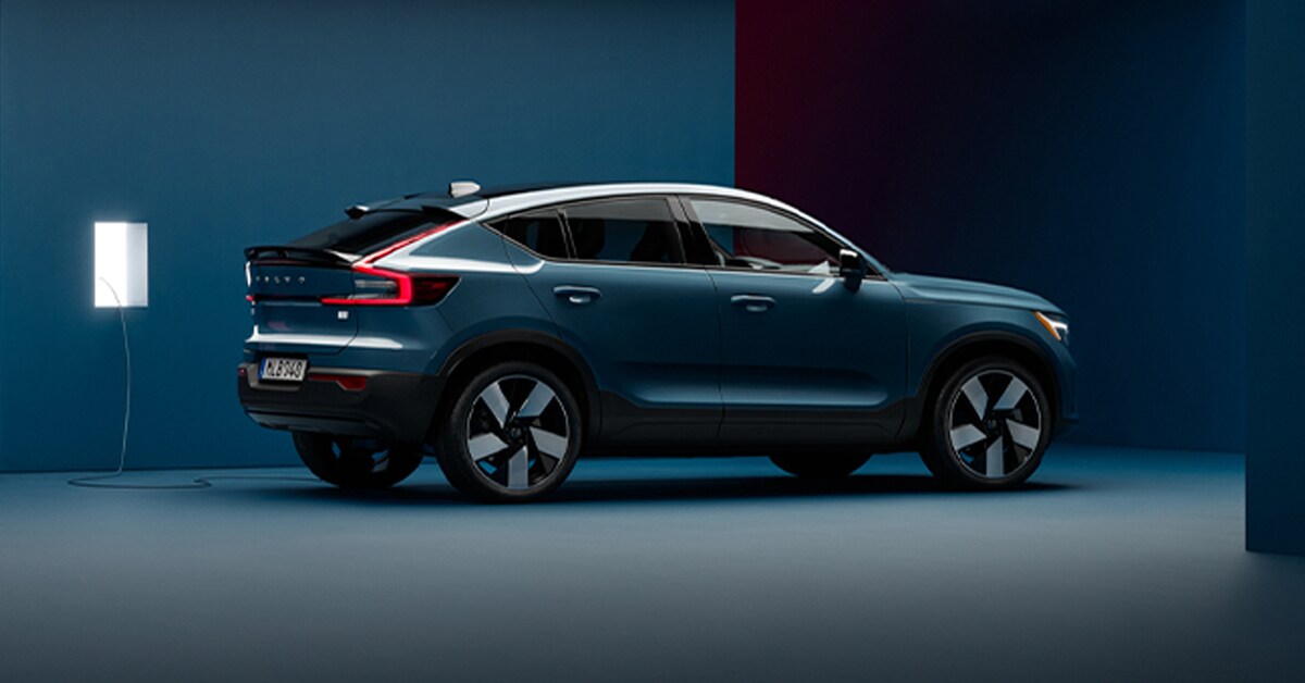 Volvo C40 Recharge Pure Electric vs VW ID.4