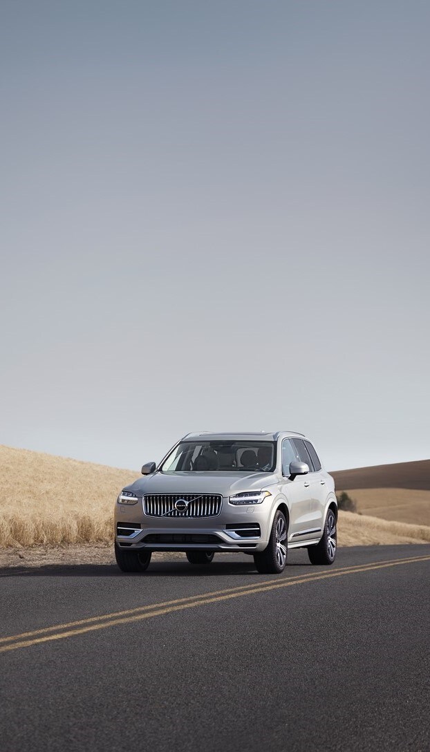2022-Volvo-XC90Recharge-PlugInHybrid-Inscription-SUV-3.jpeg