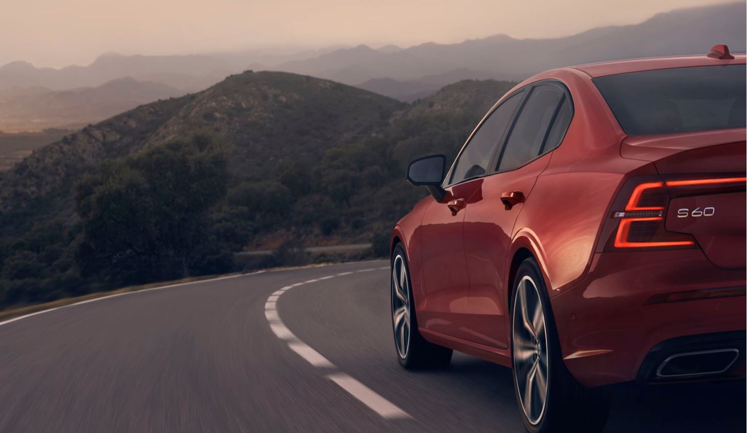2019 Volvo S60 Driving