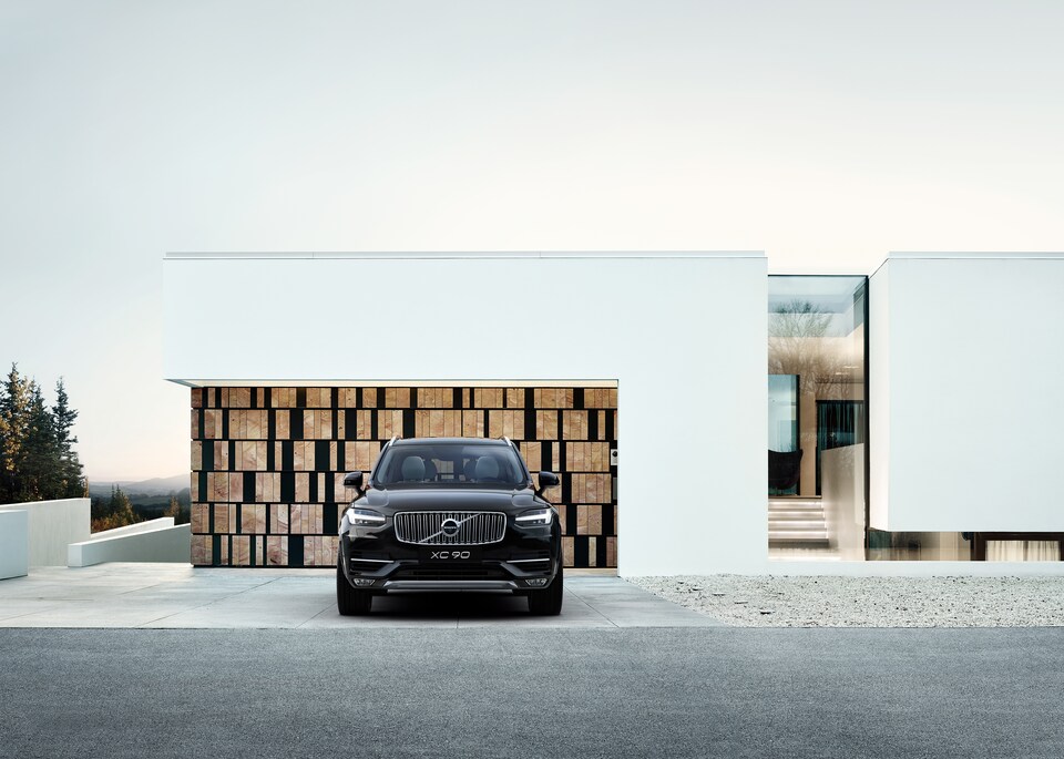 New-Volvo-XC90-Inscription-T6-SUV