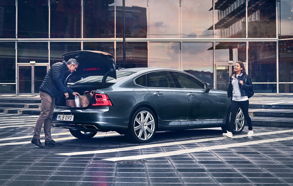 New-Volvo-S90-Inscription-T6-Sedan