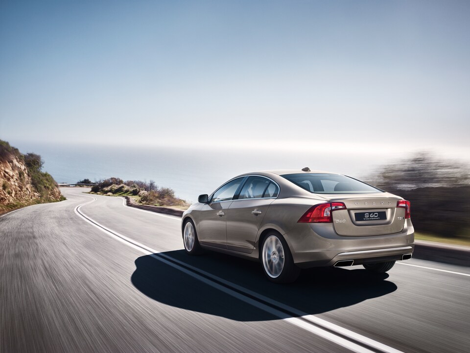 2018-Volvo-S60-Inscription-T5-Sedan
