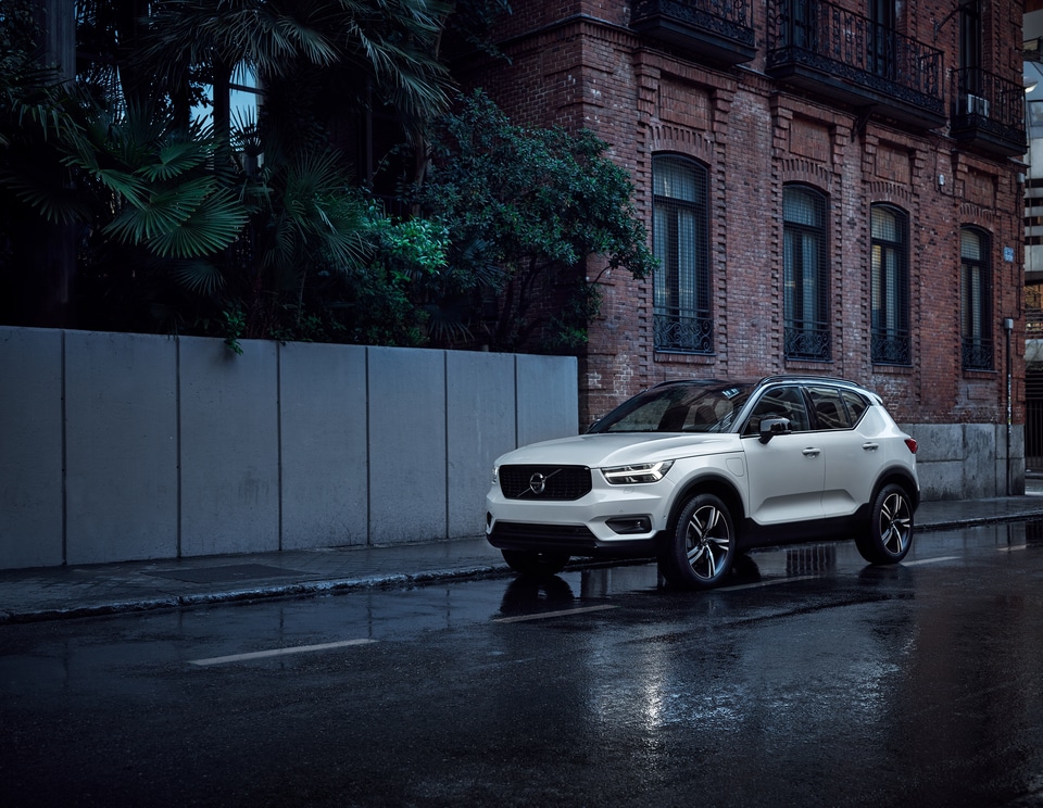 2019-Volvo-XC40-RDesign-T5-SUV-L09.png