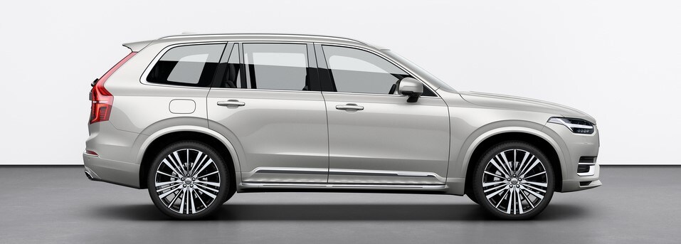 2022-Volvo-XC90-Inscription-T6-WheelAddOn-SUV-L14.jpeg