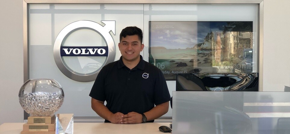 volvo customer service.jpg