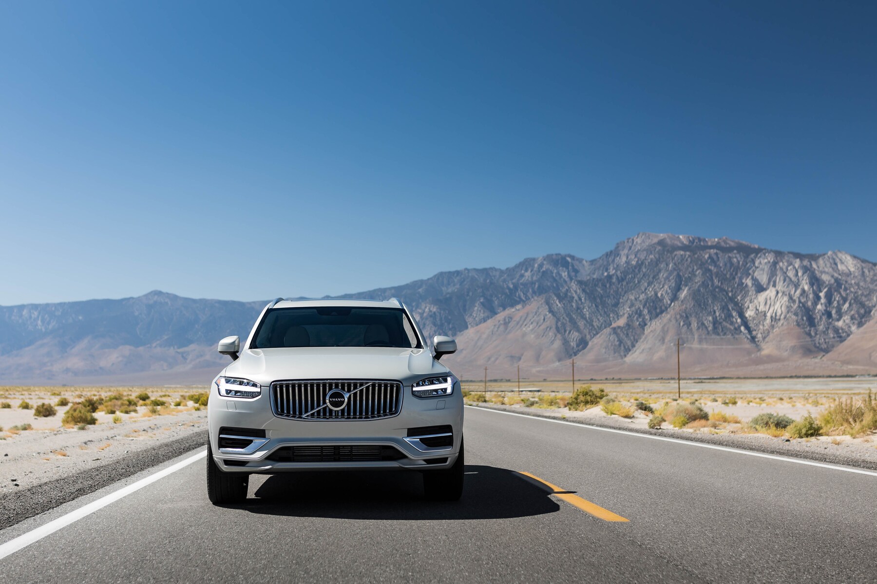 2022-Volvo-XC90-Inscription-T6-WheelAddOn-SUV-L09.jpeg