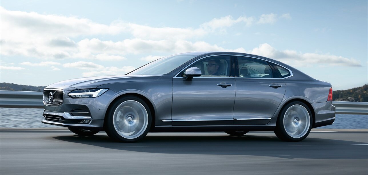 2018 Volvo S90 T5 Momentum