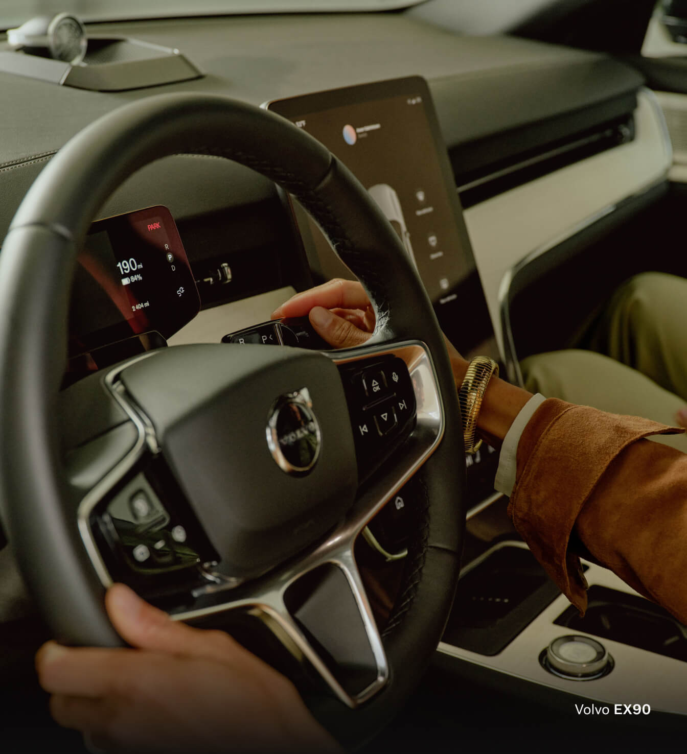 Volvo EX90 vs. Kia EV9 Tech & Safety