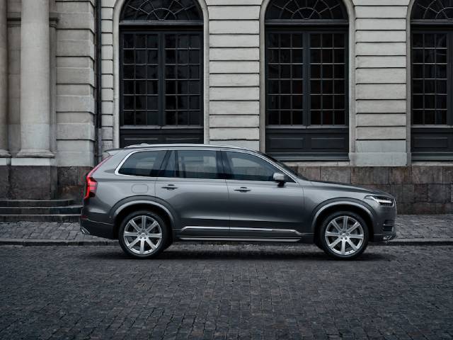 Volvo XC90.jpg
