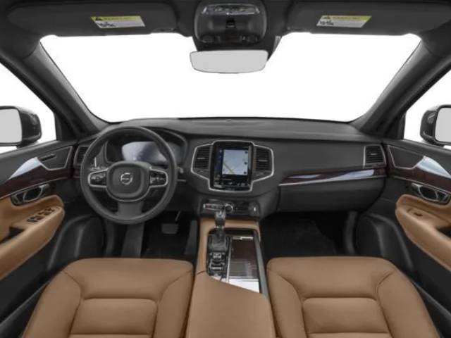 Volvo XC-90 Interior.jpg