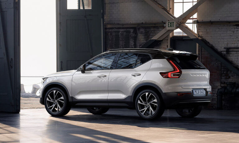 2022 Volvo XC40 exterior in warehouse